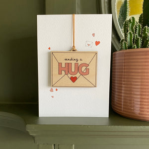 Send a Hug - Card with wooden decoration