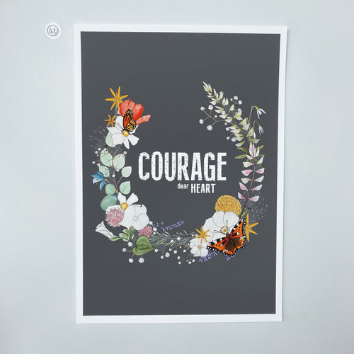 Outlet 42: Courage dear Heart - A4