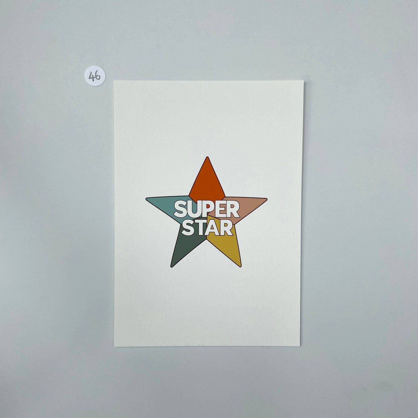 Outlet 46: Super Star - A5